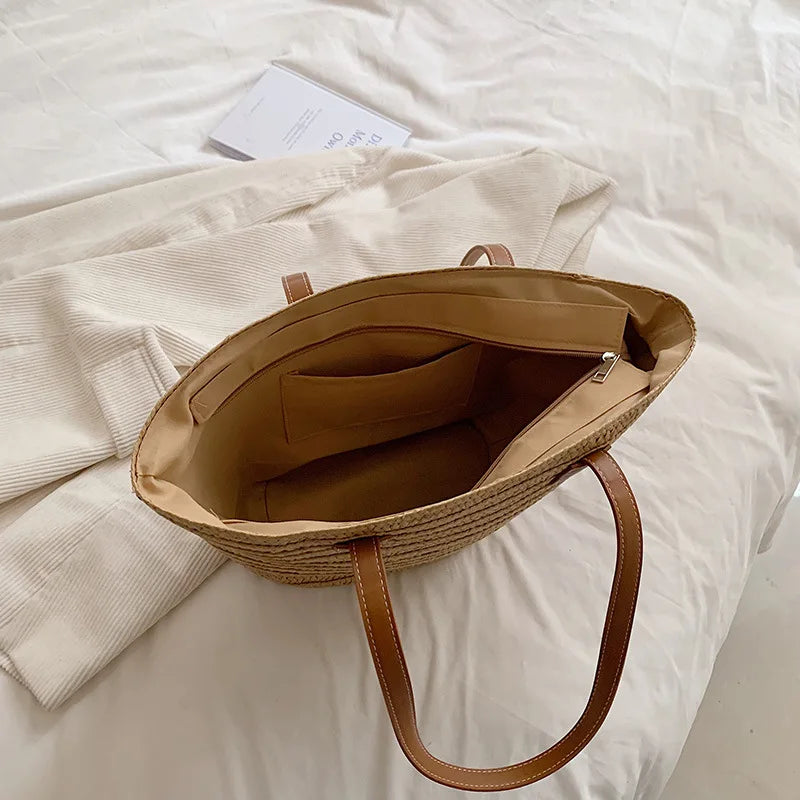 Stylish Straw Shoulder Bag