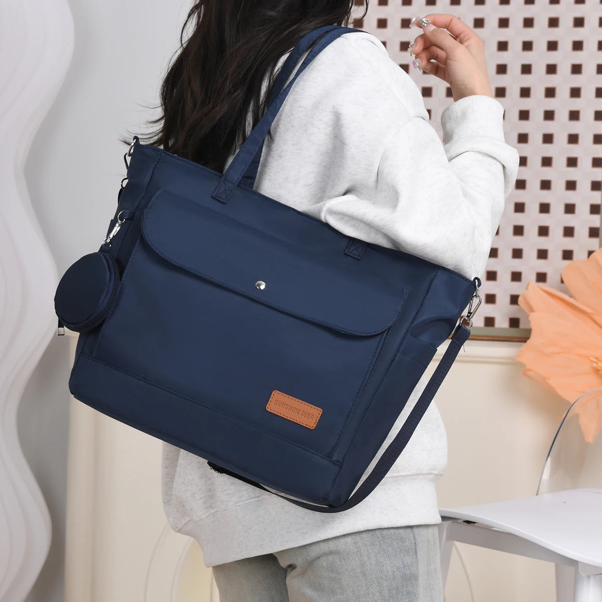 Multi-Layer Chic Stylist Travel Tote Bag