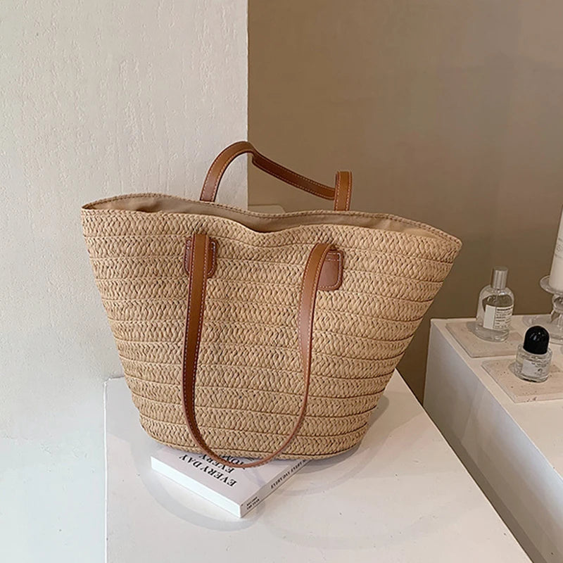 Stylish Straw Shoulder Bag