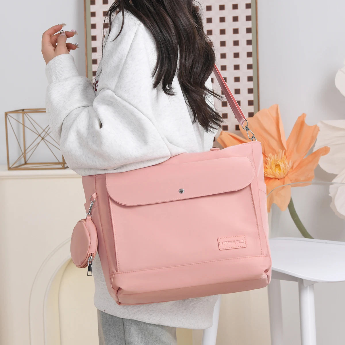 Multi-Layer Chic Stylist Travel Tote Bag